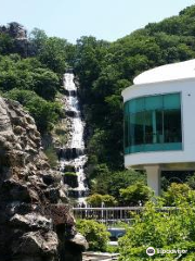 Piano Waterfall