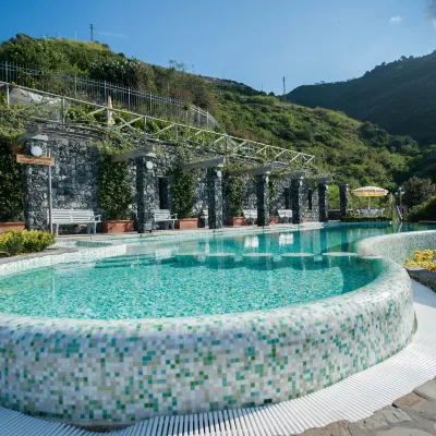 Hotel Porto Roca Hotels near شاطئ مونتيروسو أولد تاون