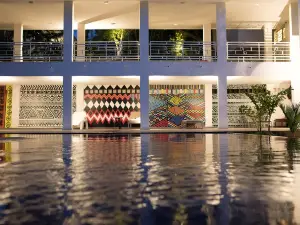 Lepic Villa Hotel