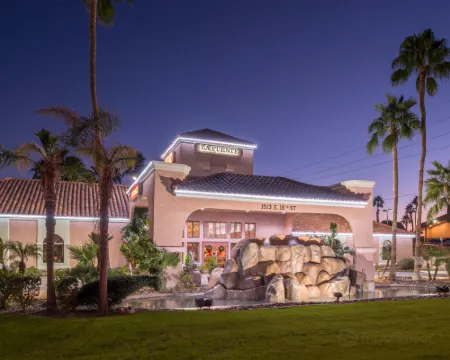 La Fuente Inn & Suites Hotels in Yuma