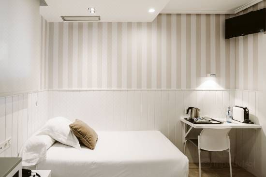 Hotel Abando Room Reviews Photos Bilbao 2021 Deals Price Trip Com