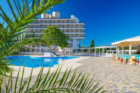 Alean Family Biarritz Hotel - Beach