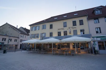 Hôtel Saint-Pierre Отели в г. Гранж-Нарбо