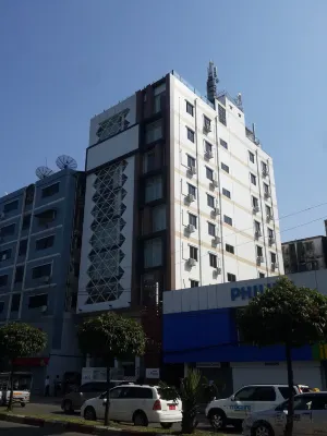 Hotel Vista - Airport Shuttle
