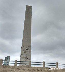 Obelisco e Monumento Mausoleu ao Soldado Constitucionalista de 32