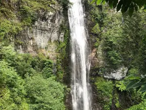 Maral Falls