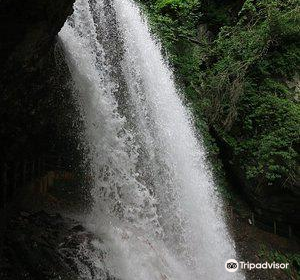 松川渓谷温泉滝の湯