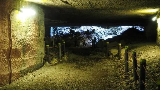 Muro Iwa Cave