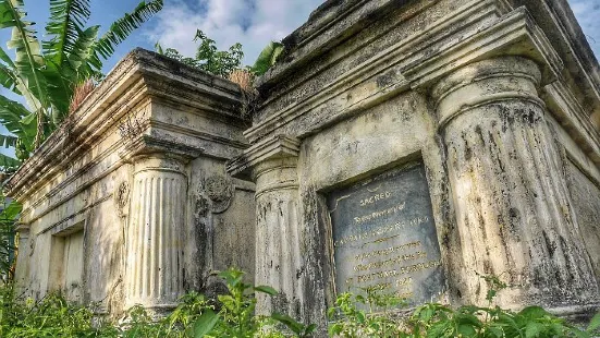 The British Colonial Cemetery