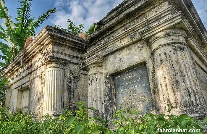 Hotels near The British Colonial Cemetery