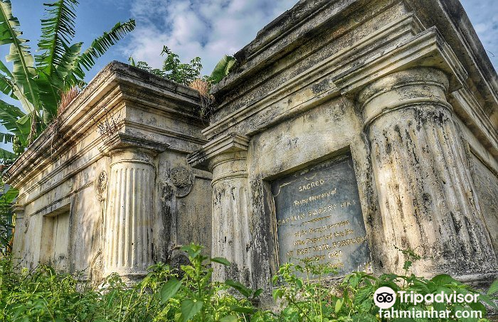 The British Colonial Cemetery