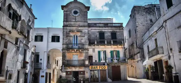 Hotels in Cisternino