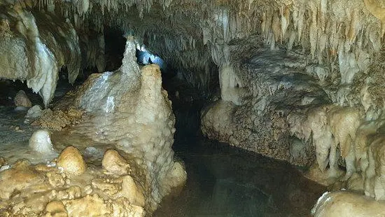 Cantabon Cave