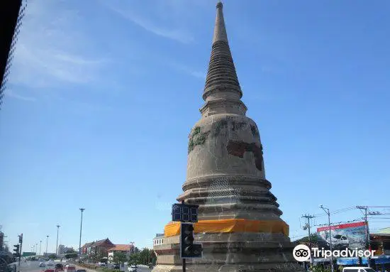 Chedi Wat Sam Pluem