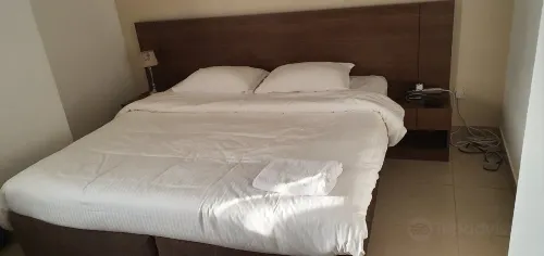 La Villa Suites Hotel