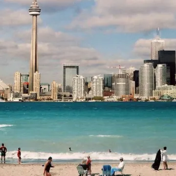 加拿大電視塔·大都會公寓 鄰近豐業銀行體育館的酒店