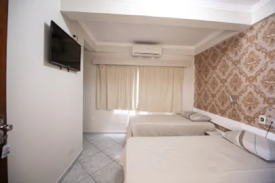 フォズ エクスプレス ホテル