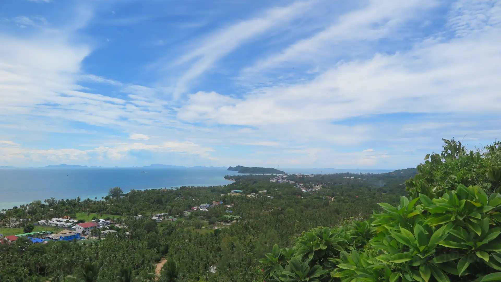 ワット カオ タム プラ周辺のホテル