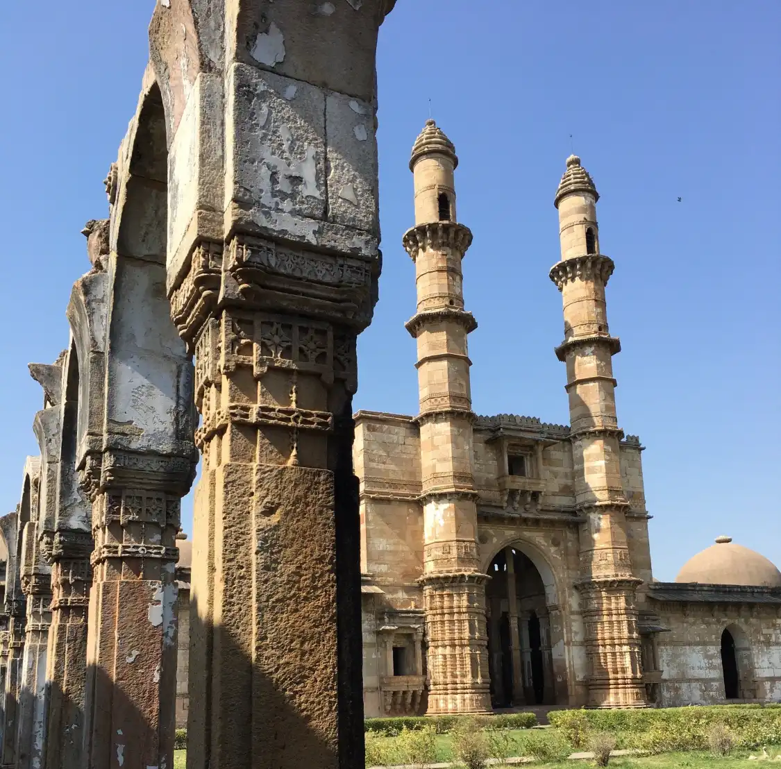 Hotels near Jami Masjid, Champaner