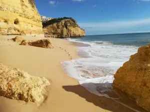 Vale de Centeanes Beach