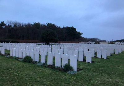 Les Baraques Military Cemetery
