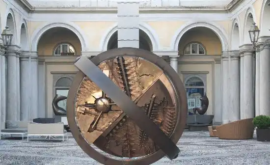 Hotel in zona ex Palazzo Mazzola