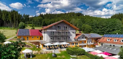 Wellnesshotel Deine Auszeit, Adults Only Các khách sạn ở Sankt Englmar