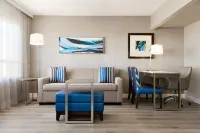 Embassy Suites by Hilton Montreal Airport - Airport Shuttle