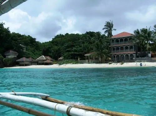 Raymen Beach Resort Các khách sạn ở Guimaras