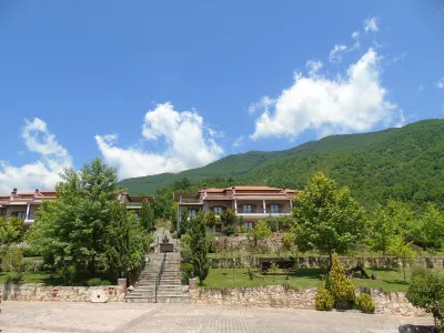 Hotel Epavlis فنادق في Sintiki