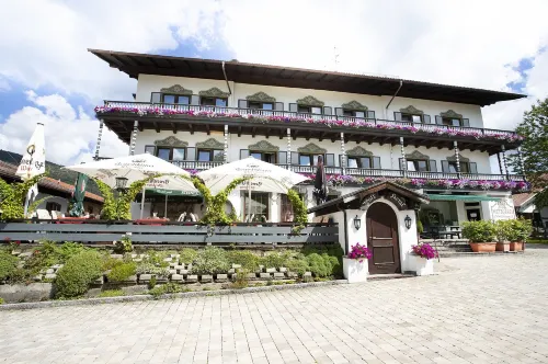 Landgasthof Zur Post Hotels in Marquartstein