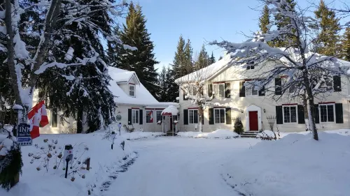 The Inn at the Ninth Hole Bed & Breakfast Hôtels à : Salmon Arm