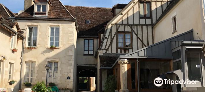 Logis Hotel - le Relais Saint Vincent Hotels in Yonne