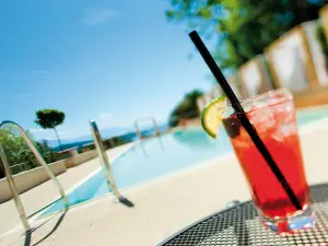 Lake's - My Lake Hotel