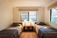 Cocos Beach Bungalows - 3-Star