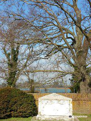 Tomb of Custis