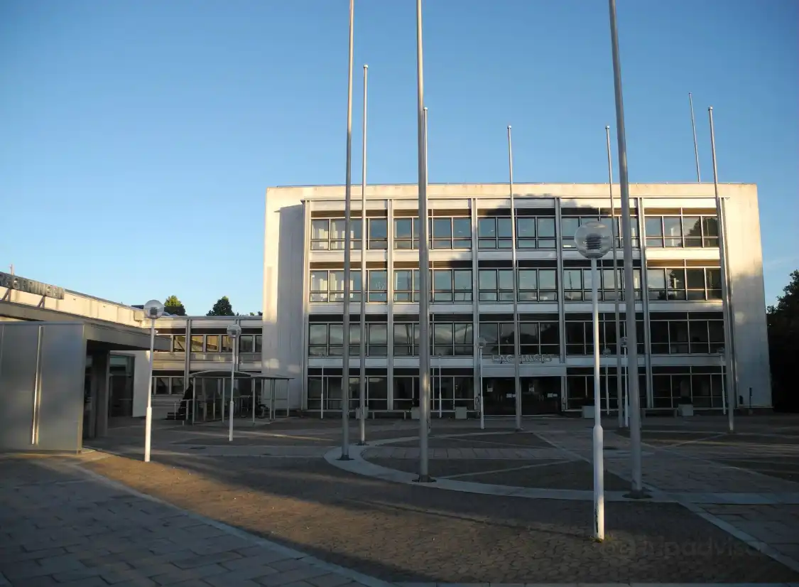 Hotels near Aalands Parliament