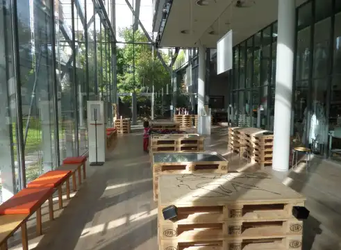 Hotel berhampiran Kindermuseum Creaviva