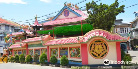 Tri Dharma Bumi Raya Temple