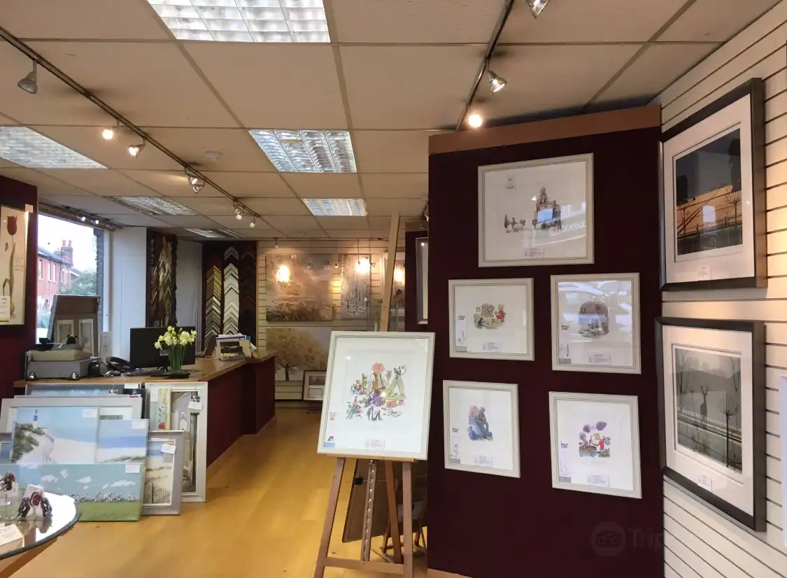 Hotels near TG Art Gallery