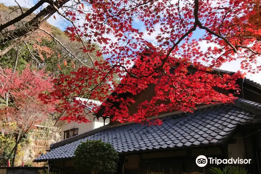 Shishikutsu-ji