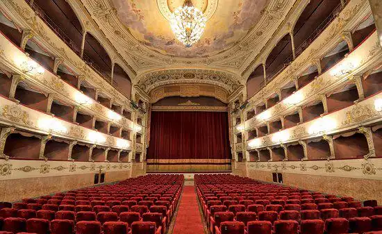 Teatro della Pergola 주변 호텔