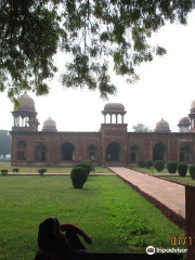 Tomb of Mariam Zamani