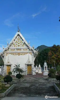 Wat Chaloklum