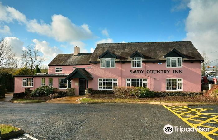 Savoy Country Inn