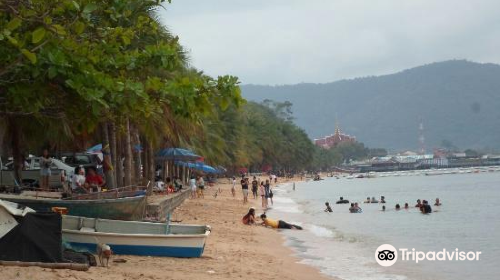 หาดบางเสร่