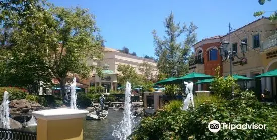 The Commons at Calabasas