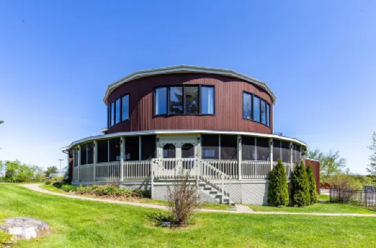 Hotel Lac Brome, BW Signature Collection  호텔