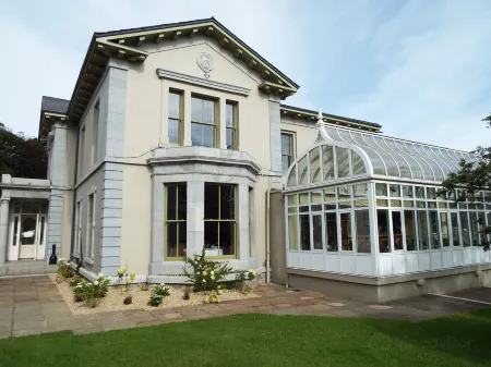 Boyne Valley Hotel - Bed & Breakfast Only Отели в г. Termonfeckin