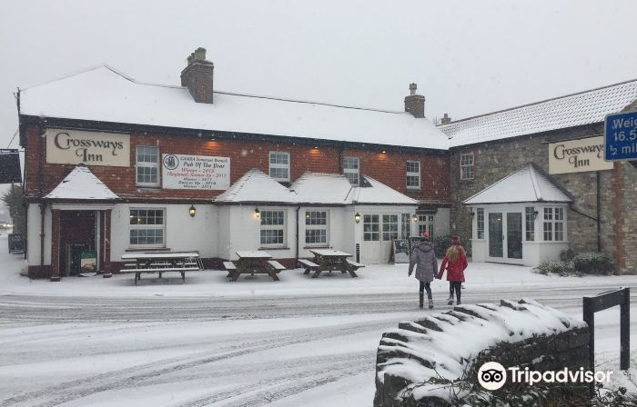 Crossways Inn